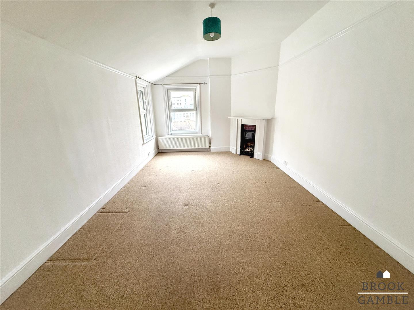 2 Bedroom Apartment. Lascelles Mansions 8-10 in Eastbourne,  5